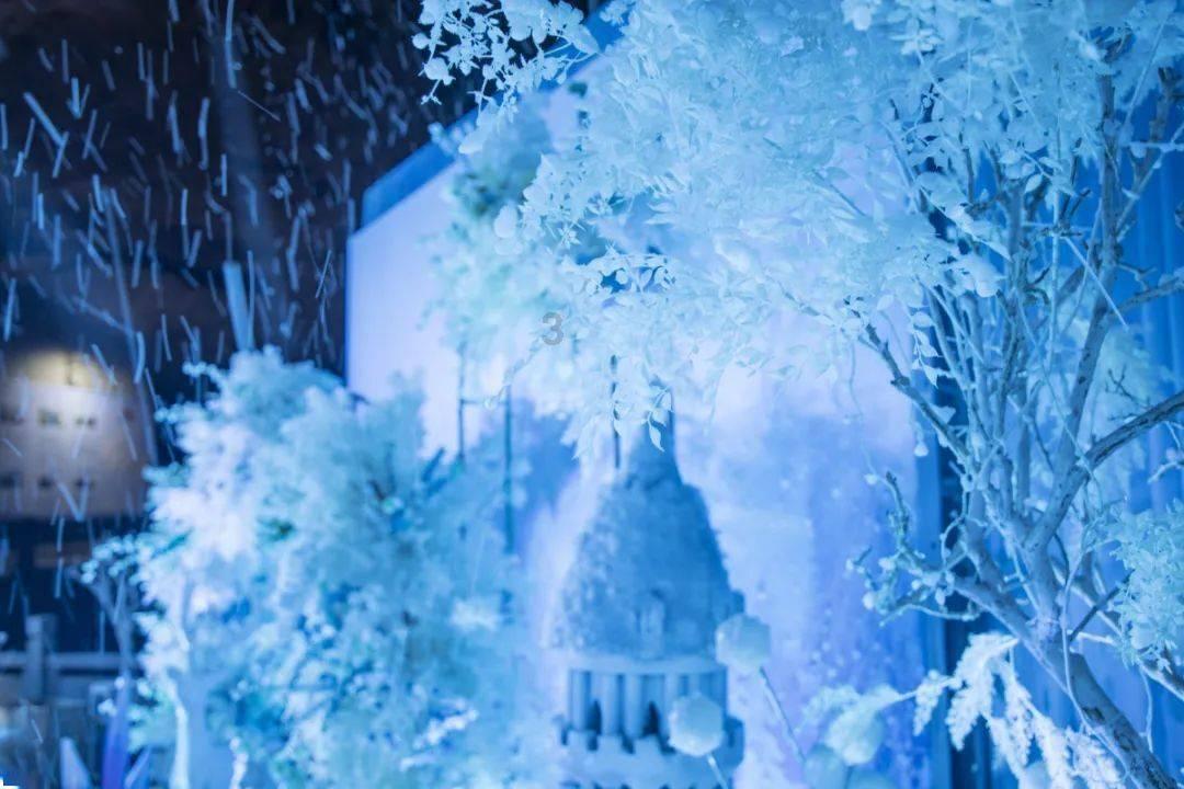 地板冒岩浆无敌版