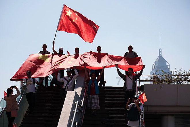 逃离无人的学校