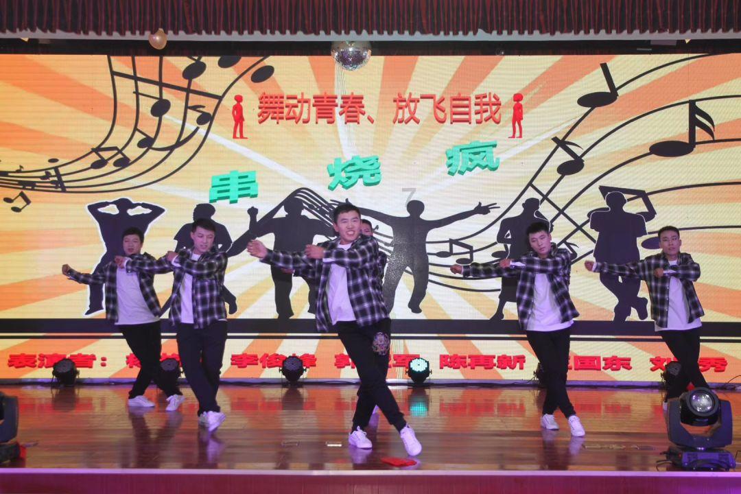 放学后别催孩子写作业，花10分钟做好哪几件事，专治拖拉磨蹭？游戏画面