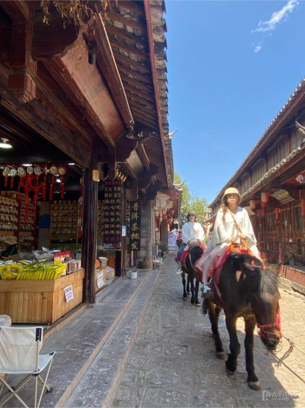 丈夫的抚恤金和婆婆怎么分配？游戏画面