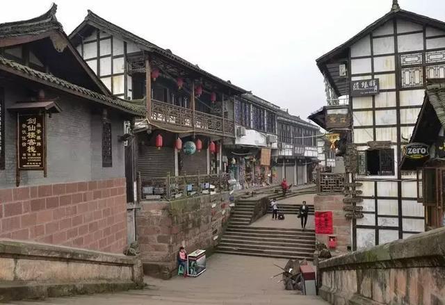 艾米高中校服