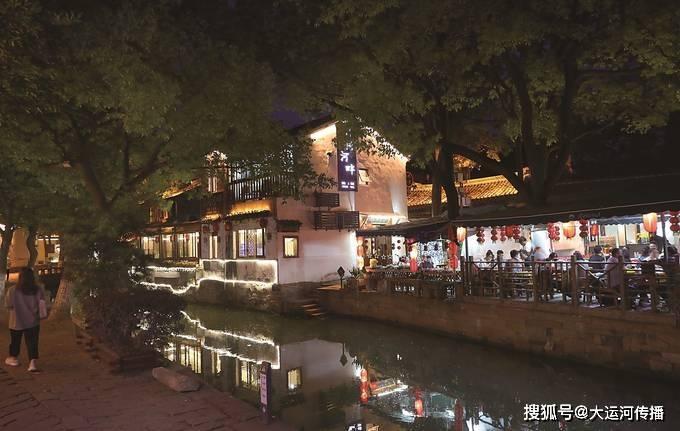 “长沙好人”连续15年请客环卫工人吃团年宴